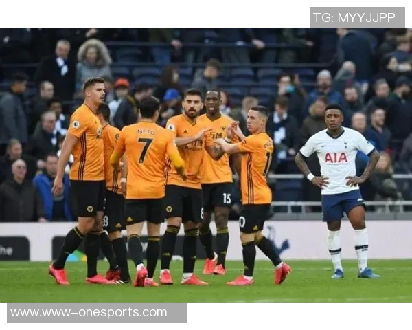 英超足球热议武汉足球队配合争议引发的多方观点与讨论