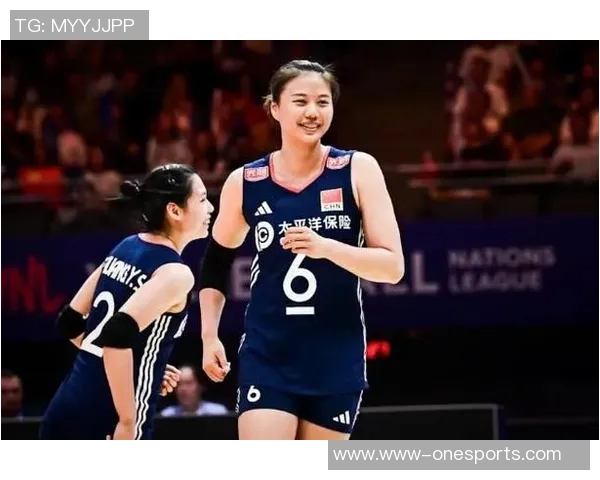 杭州排球队在总决赛积分榜上以79分稳居第一名展现强劲实力 杭州排球队在总决赛积分榜上以79分稳居第一名展现强劲实力